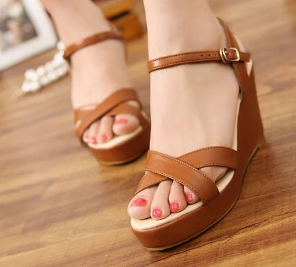 Sandales mode d'été 30 31 32 33 Sandales compensées confortables Chaussures pour femmes confortables et légères