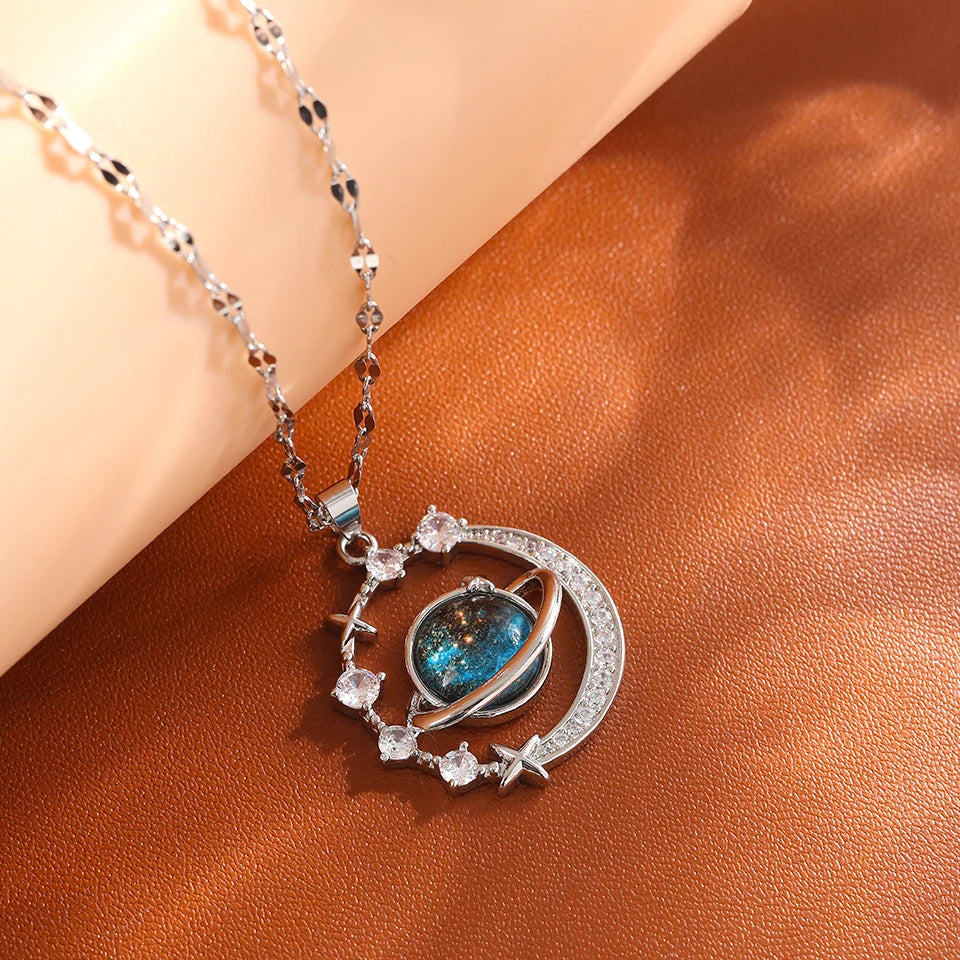 Collana di lusso leggera in acciaio al titanio con serie Star per donna, colore oro, pianeta, luna, astronauta, collane con ciondolo, gioielli, regali