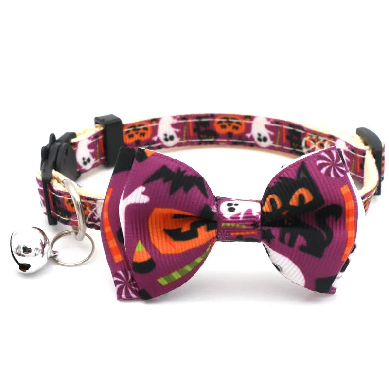 Collana per cuccioli di gattino Cintura con fibbia di sicurezza regolabile Papillon per chihuahua Forniture per animali Collare per gatti Happy Halloween con fiocco a campana