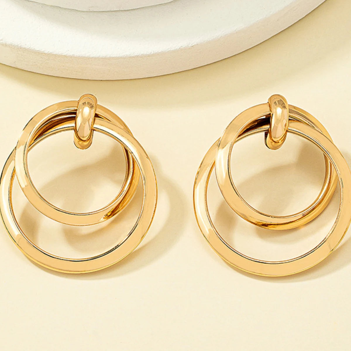 Accessori per gioielli con orecchini di design alla moda da donna, 2 pezzi, adatti per regali di appuntamenti, feste, festival