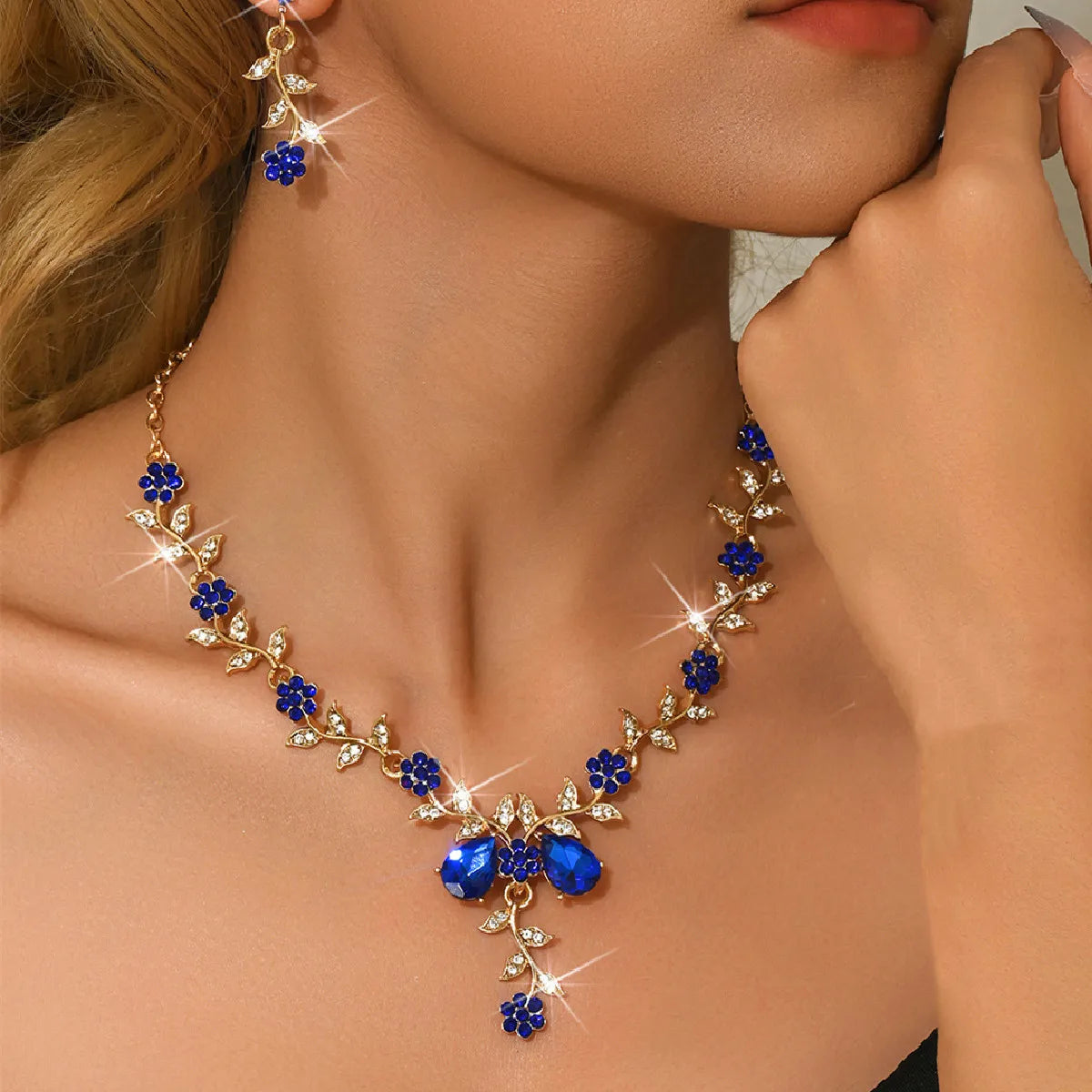 Elegantes Blumendesign-Schmuckset, Modeschmuck für Party, tägliche Kleiderdekoration, trendiger All-Match & exquisiter Schmuck