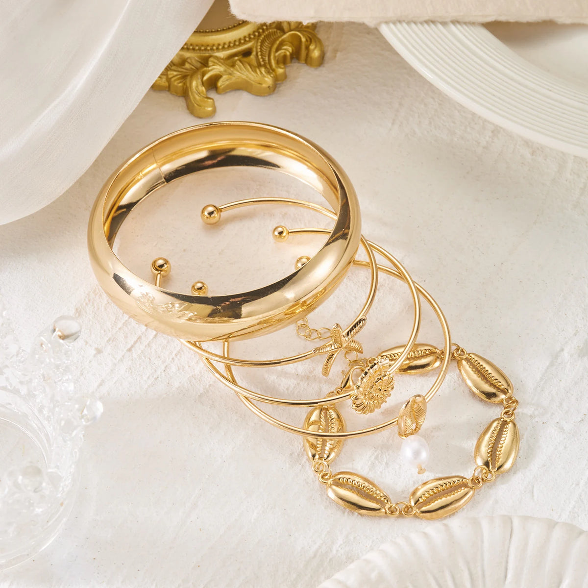 Bracelets Set d'Été Océan Coquillages Étoiles de Mer Perles pour Femmes Alliage de Fer Éclat Ensoleillé Superposable Bijoux de Vacances à la Plage Cadeaux