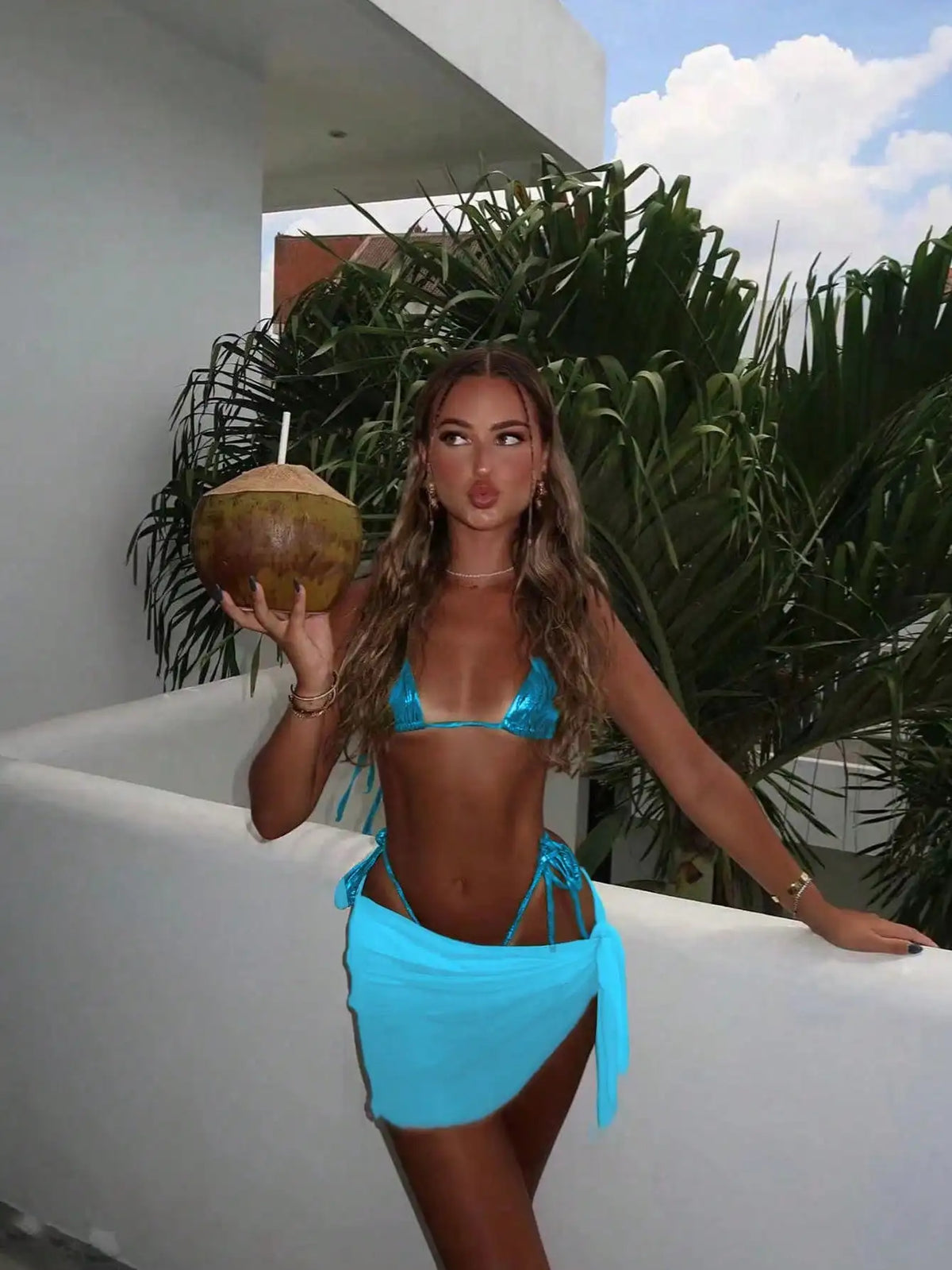 Sexy Badeanzug Bikini dreiteiliger Badeanzug mit Cut-Out blauem Stoffnetzrock