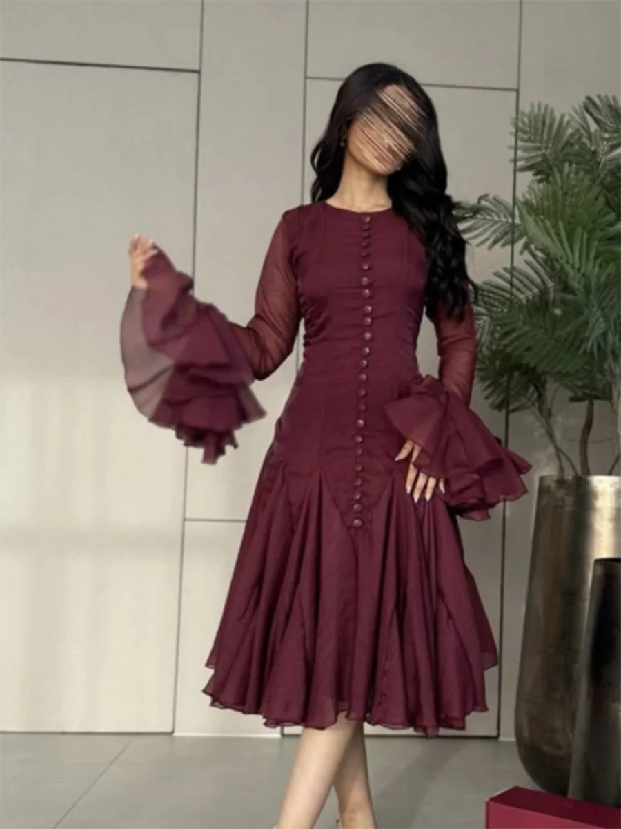 TWOTWINSTYLE Vestito da Donna Irregolare Pieghettato Patchwork Moda Manica Lunga Lanterna Vita Cinching Mini Abiti 2024 Nuovi Abbigliamento