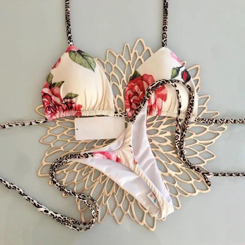 Nouveau maillot de bain fendu imprimé multicolore avec string sexy