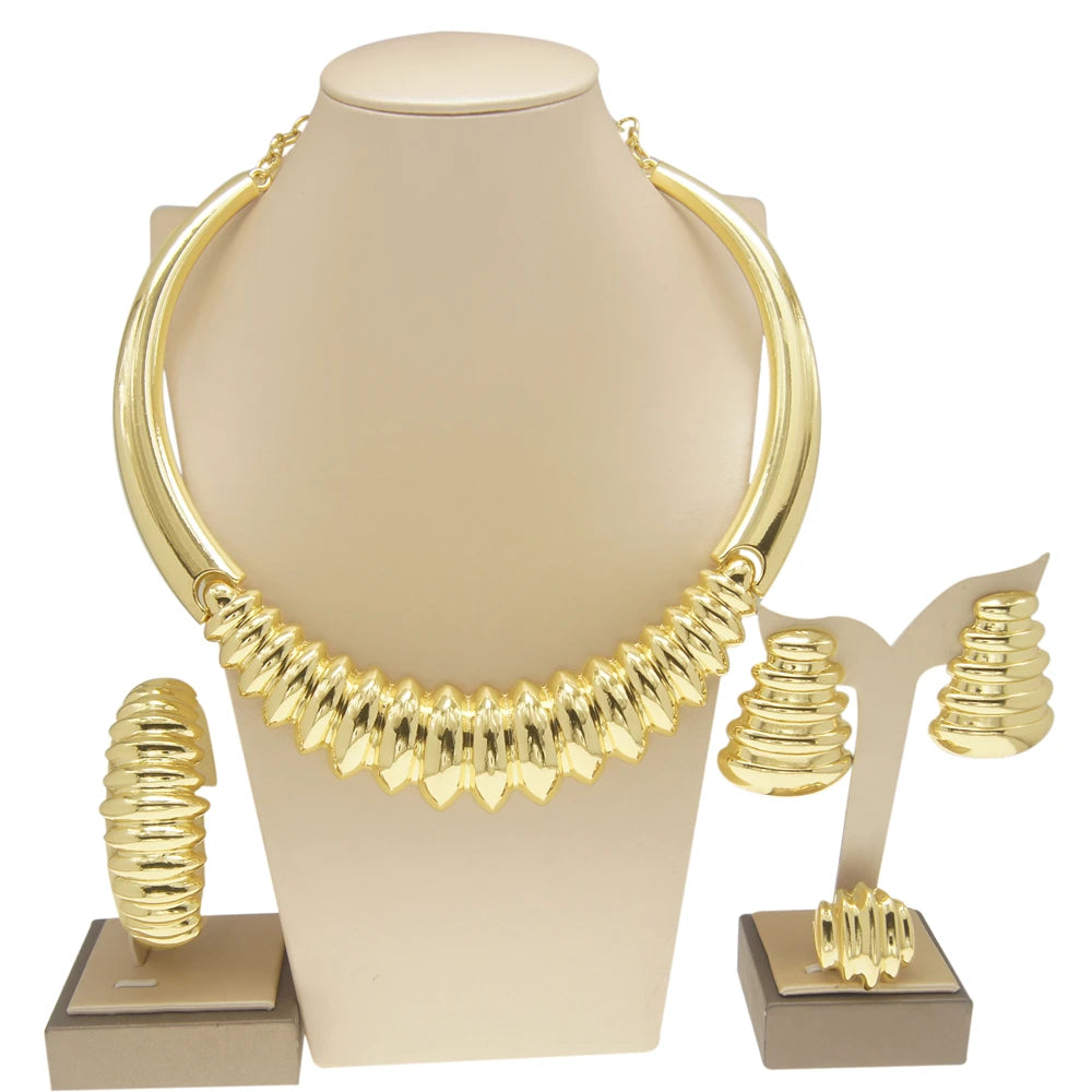 Parures de bijoux pour femmes Collier classique Design simple pour un usage quotidien Cadeau Boucles d'oreilles Bracelet plaqué or italien