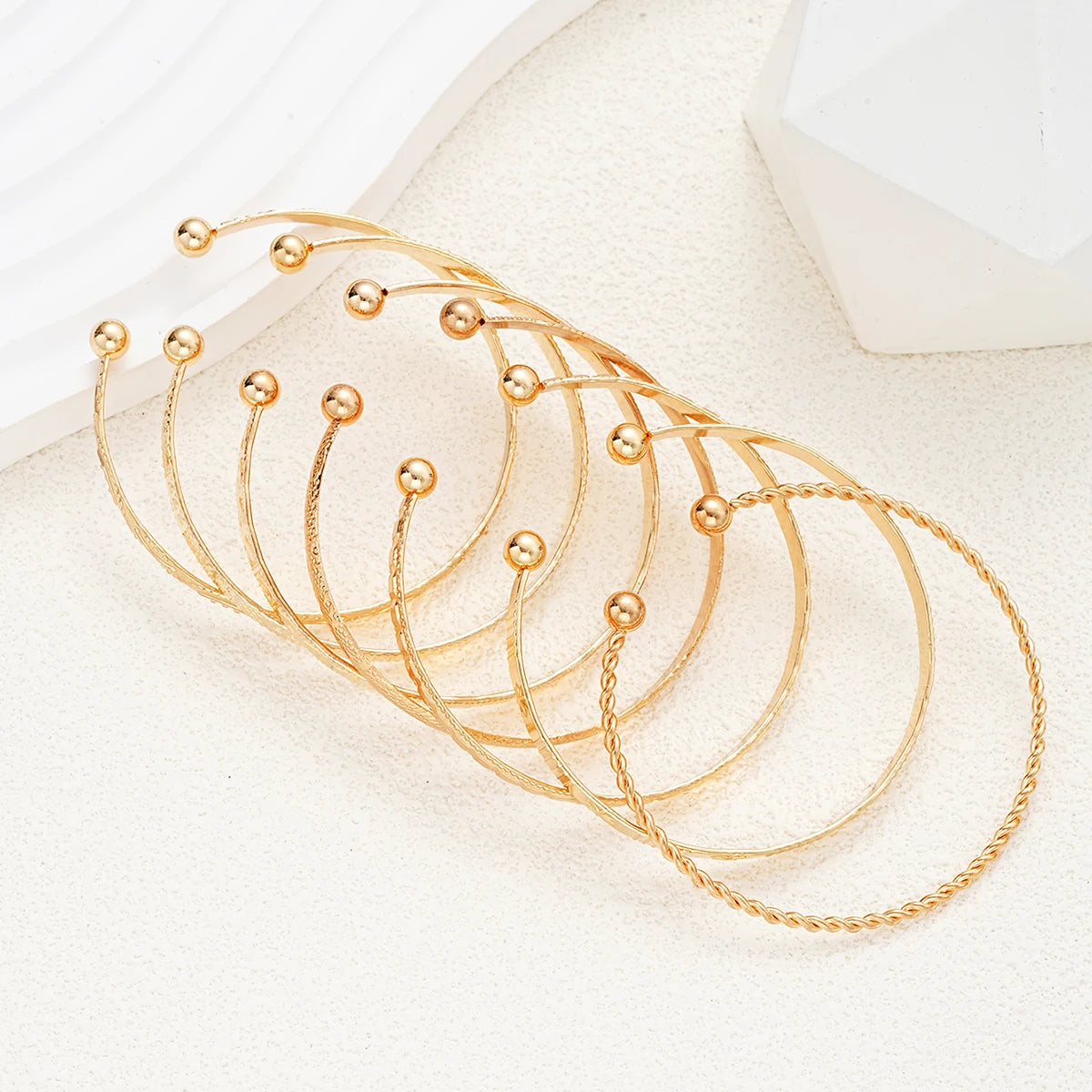 7 pezzi/set braccialetti color oro punk per donna streetwear stampe a cuore gotico design in metallo braccialetto aperto regali di gioielli di moda