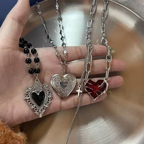 Collana con Ciondolo a Cuore Y2K Gotico, Trendy Choker da Donna in Argento con Artiglio Fantasma, Gioiello Punk per Clavicola, Regalo