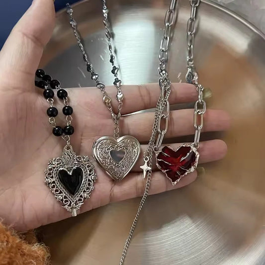 Collana con Ciondolo a Cuore Y2K Gotico, Trendy Choker da Donna in Argento con Artiglio Fantasma, Gioiello Punk per Clavicola, Regalo
