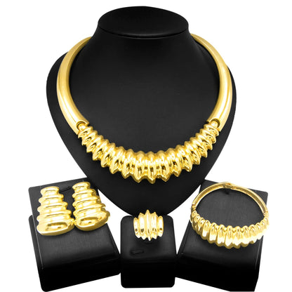 Parures de bijoux pour femmes Collier classique Design simple pour un usage quotidien Cadeau Boucles d'oreilles Bracelet plaqué or italien