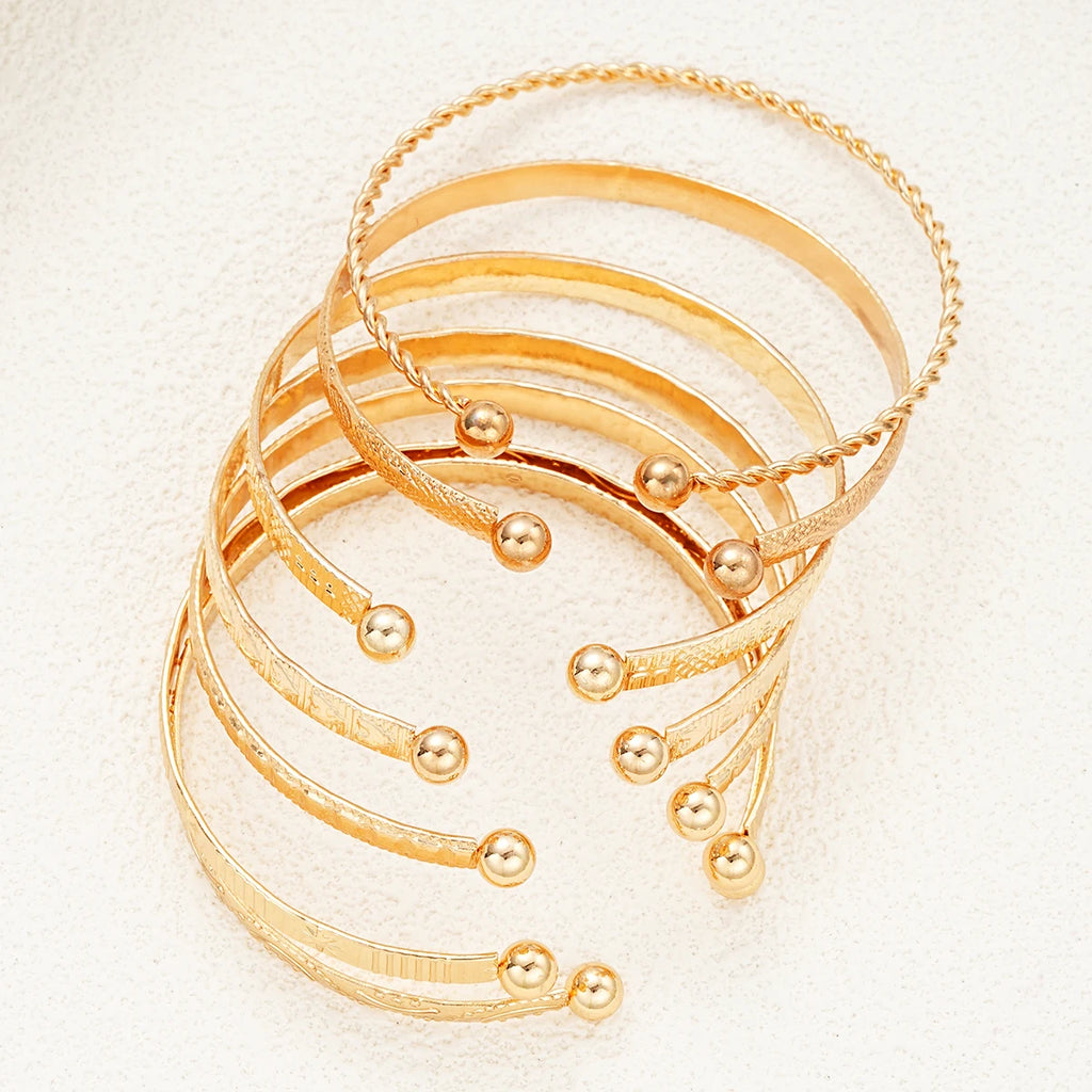 7 pezzi/set braccialetti color oro punk per donna streetwear stampe a cuore gotico design in metallo braccialetto aperto regali di gioielli di moda