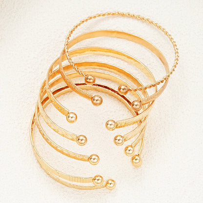 7 pezzi/set braccialetti color oro punk per donna streetwear stampe a cuore gotico design in metallo braccialetto aperto regali di gioielli di moda