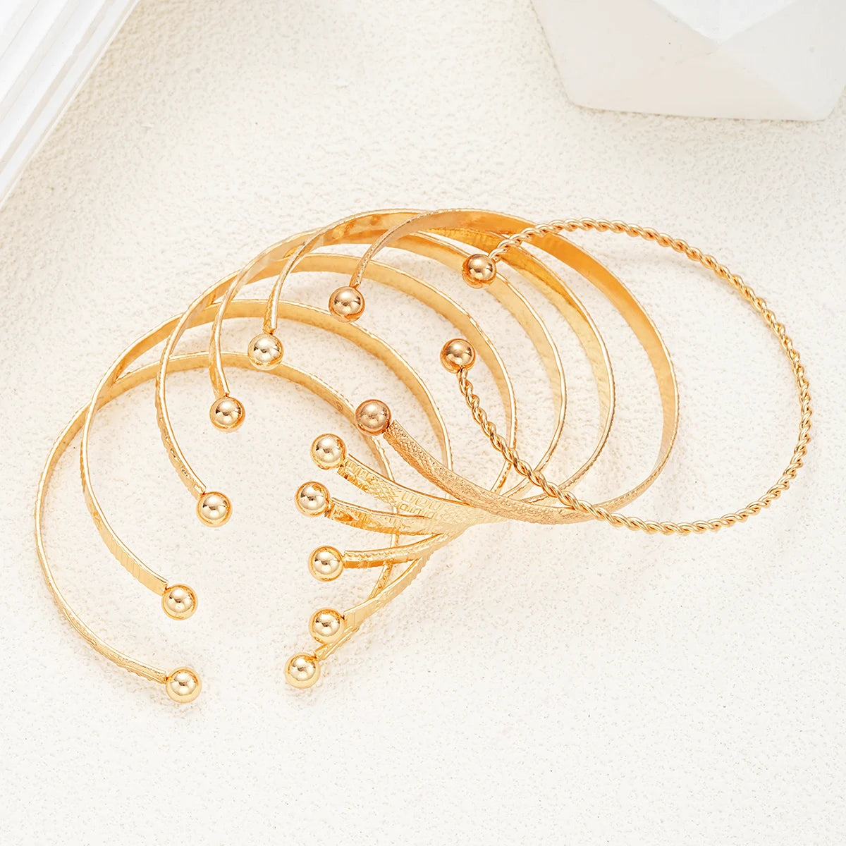 7 pezzi/set braccialetti color oro punk per donna streetwear stampe a cuore gotico design in metallo braccialetto aperto regali di gioielli di moda