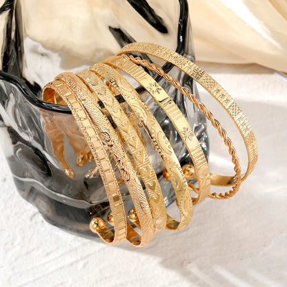 7 pezzi/set braccialetti color oro punk per donna streetwear stampe a cuore gotico design in metallo braccialetto aperto regali di gioielli di moda