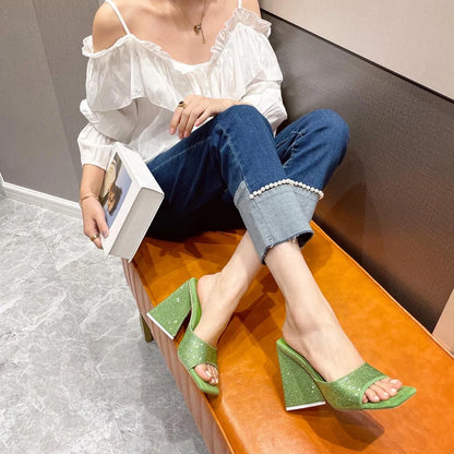 Eilyken Pantofole estive con tacco spesso a triangolo CRISTALLO Pantofole da donna sexy da strada con punta quadrata Scarpe da festa Taglia 35-41
