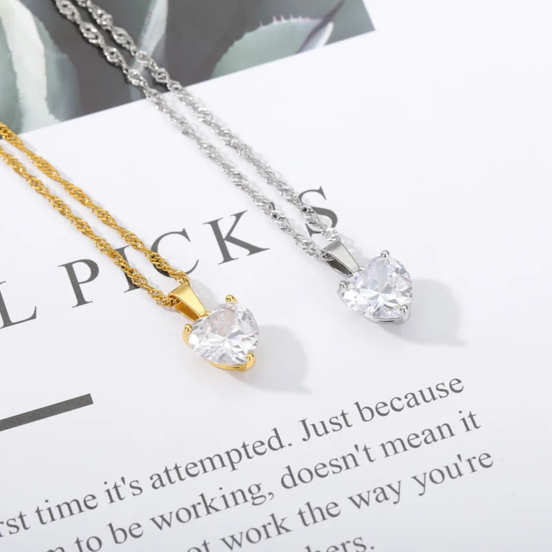 Collane a cuore per donna Collana girocollo in acciaio inossidabile placcato oro con zirconi a forma di cuore Collana girocollo Gioielli Boho da sposa Regalo Femme