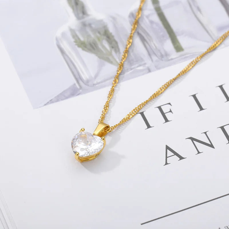 Collane a cuore per donna Collana girocollo in acciaio inossidabile placcato oro con zirconi a forma di cuore Collana girocollo Gioielli Boho da sposa Regalo Femme