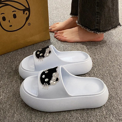 2025 Summer Fashion Sandals KT Cat Cartoon Design One-Word Non-Slip TPR for Slippers Height Increasing Autumn Fashion Trend