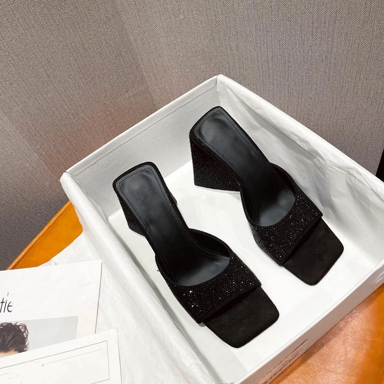 Eilyken Pantofole estive con tacco spesso a triangolo CRISTALLO Pantofole da donna sexy da strada con punta quadrata Scarpe da festa Taglia 35-41