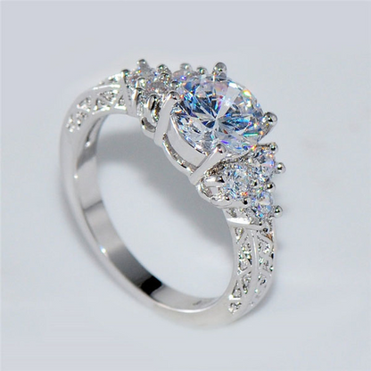 Anelli di fidanzamento color argento moda squisita per le donne Moda pietre zircone bianco Anello anniversario gioielli da sposa da sposa