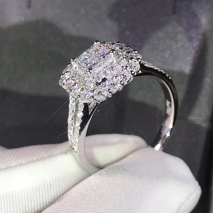 Huitan splendido anello da donna a forma quadrata completamente bling ghiacciato micro pavimenta cristallo zircone abbagliante anello da sposa anello di fidanzamento per matrimonio
