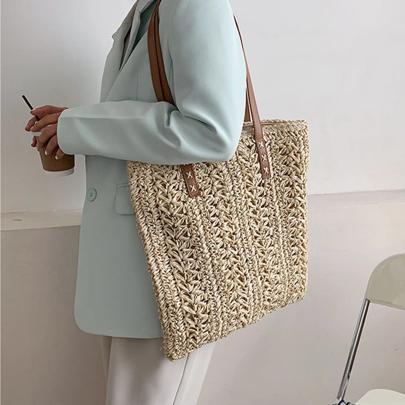 Borsa da spiaggia quadrata in paglia cava Borsa a tracolla intrecciata fatta a mano Borsa da viaggio per lo shopping in rafia in rattan Borsa casual per le vacanze estive bohémien