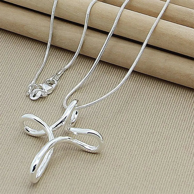 DOTEFFIL Collana con ciondolo croce in argento sterling 925 Catena a serpente da 16-30 pollici per gioielli di fidanzamento di nozze di moda donna