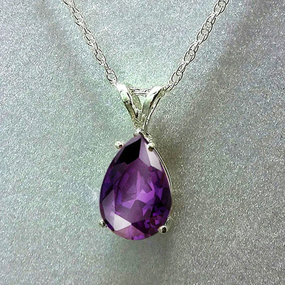 Huitan Goccia d'acqua Cubic Zirconia Collana da donna in cristallo Accessori femminili semplici ed eleganti Regalo Gioielli da sposa 2021 Alla moda