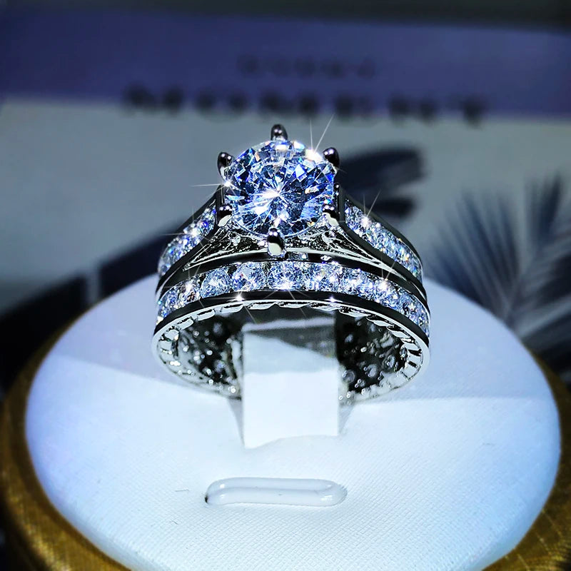 925er Silber Luxus-Verlobungsringe für Damen, 2-teiliges Set, glänzender Zirkon, neuartiges Design, zweifarbig, elegante Damenschmuckringe, Dropship