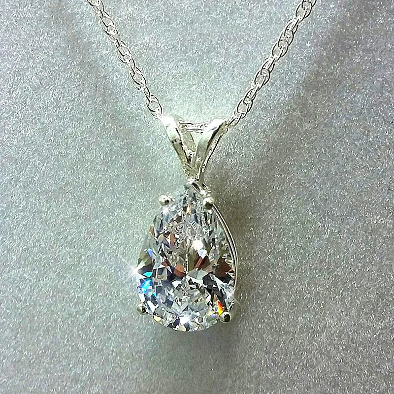 Huitan Goccia d'acqua Cubic Zirconia Collana da donna in cristallo Accessori femminili semplici ed eleganti Regalo Gioielli da sposa 2021 Alla moda