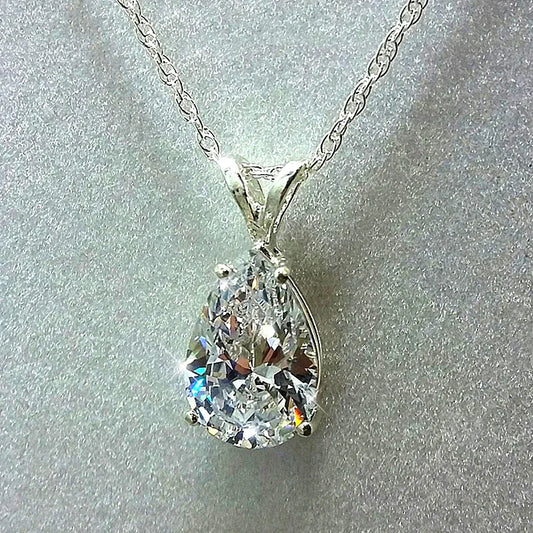 Huitan Goccia d'acqua Cubic Zirconia Collana da donna in cristallo Accessori femminili semplici ed eleganti Regalo Gioielli da sposa 2021 Alla moda