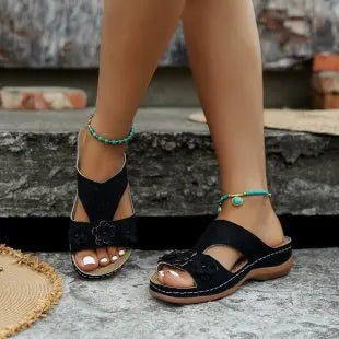 New Arrival All Seasons Handmade Korean Style Polka Dot Cushioning Genuine Leather Midsole Gladiator Wedge Casual Women Sandals