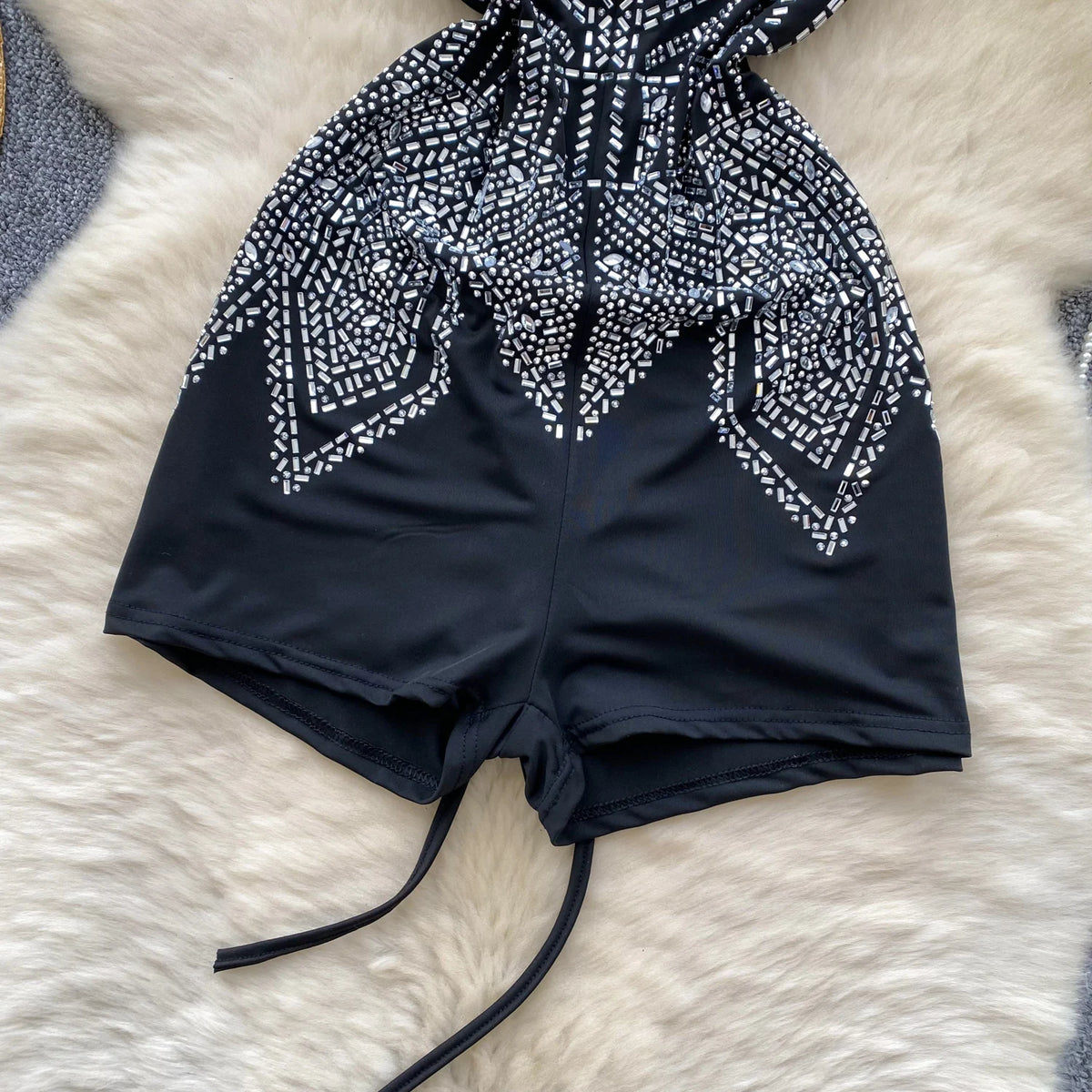 Combinaison courte moulante à col en V, sans manches, taille haute, dos nu, en dentelle, pour femme, style Y2K, vente en gros