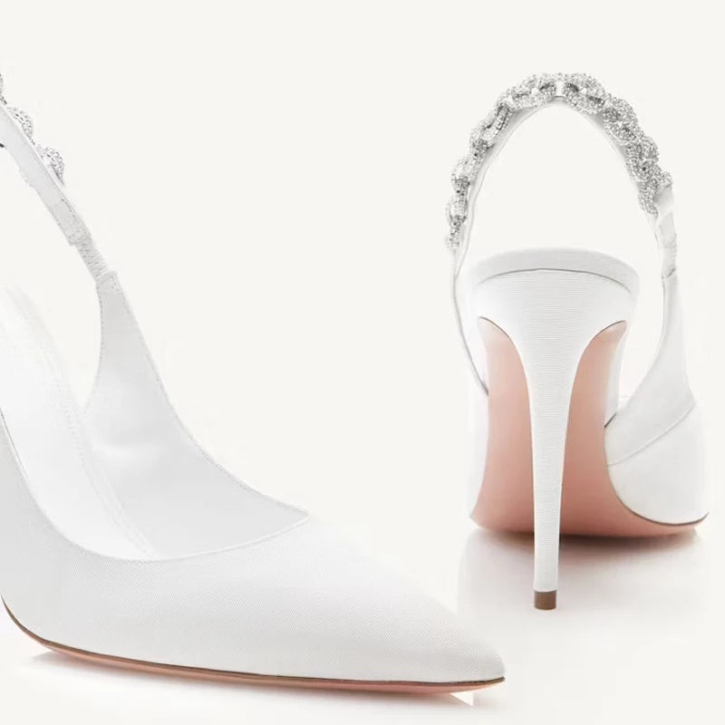 Grandes Chaussures Femme Sandales à Talons Hauts Taille 45 Bout Pointu Chaîne Strass Sangle Arrière Grandes Pointures Stiletto Slingback