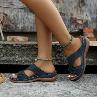 New Arrival All Seasons Handmade Korean Style Polka Dot Cushioning Genuine Leather Midsole Gladiator Wedge Casual Women Sandals