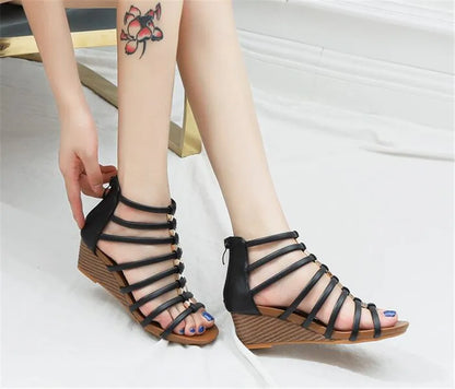 YAERNI estate nuove scarpe da donna moda Casual pantofole da spiaggia all'aperto confortevole punta piatta sandali da donna taglie forti