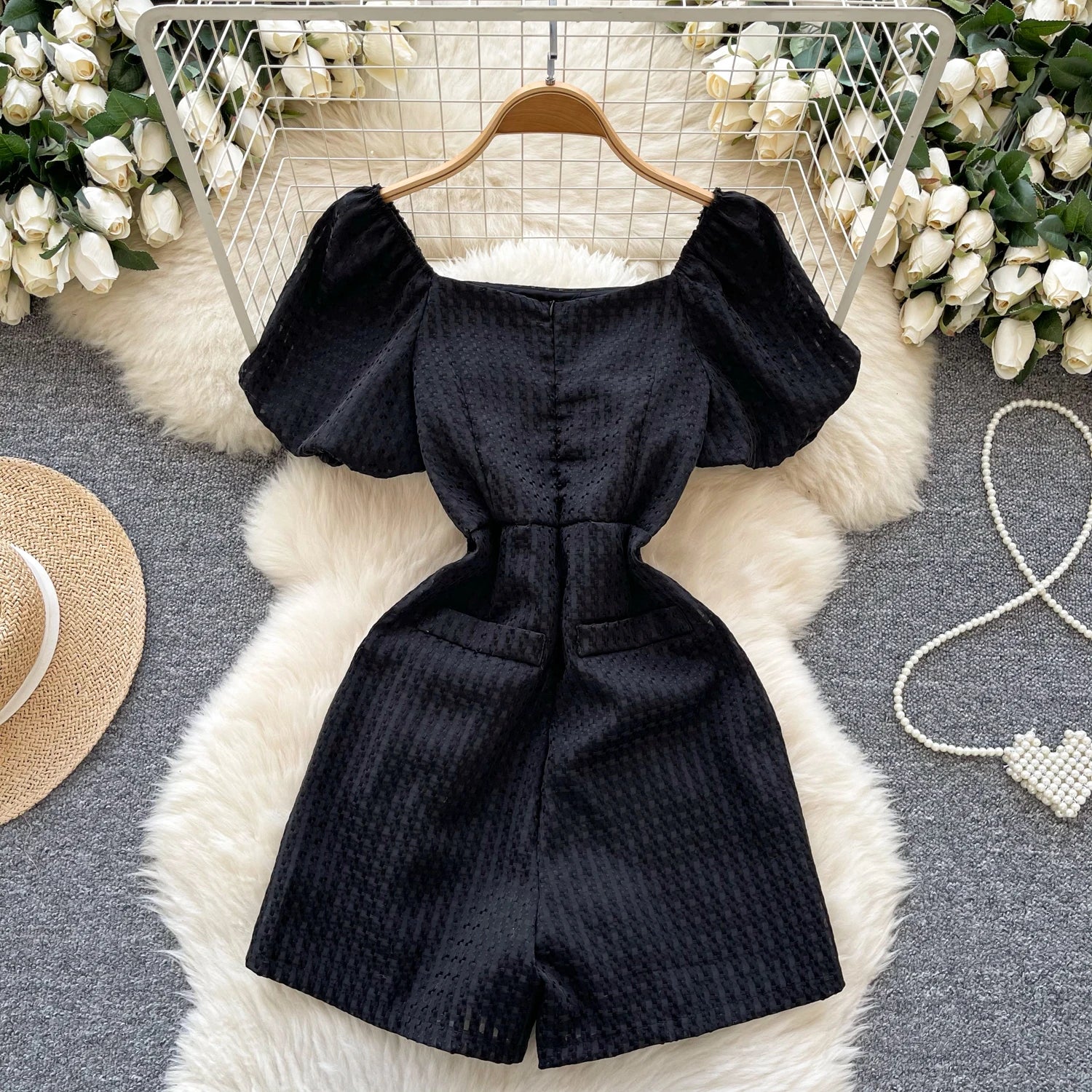 Romantische Tunika mit quadratischem Ausschnitt, schlanker Overall für Frauen, Puffärmel, hohe Taille, Spitze, kurzer Jumpsuit, Großhandel