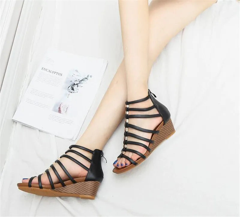YAERNI estate nuove scarpe da donna moda Casual pantofole da spiaggia all'aperto confortevole punta piatta sandali da donna taglie forti