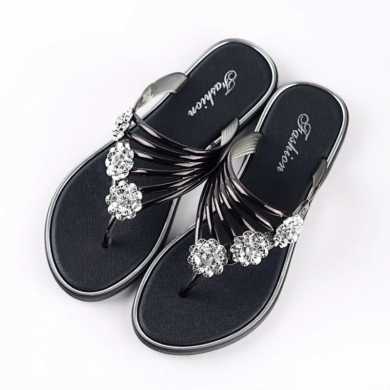 Tongs décontractées à strass fleurs pour l'extérieur, pantoufles, sandales d'été plates pour femmes, chaussures de plage