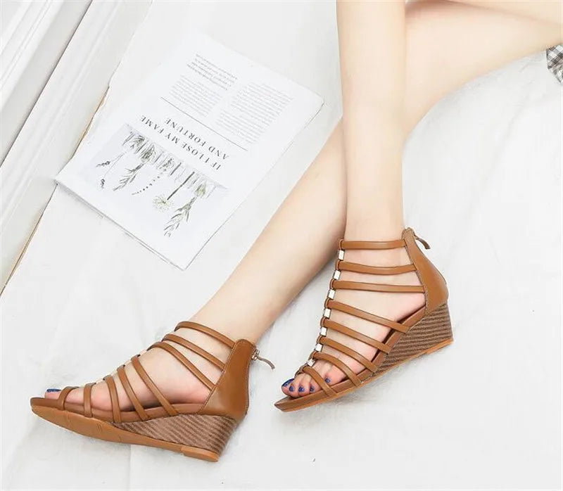 YAERNI estate nuove scarpe da donna moda Casual pantofole da spiaggia all'aperto confortevole punta piatta sandali da donna taglie forti