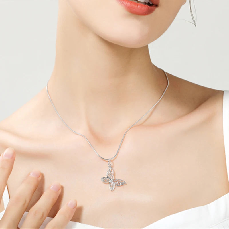 DOTEFFIL Collana con pendente a farfalla in argento sterling 925 18/20/22/24/28/30 pollici Catena del serpente per le donne Gioielli di fidanzamento di nozze