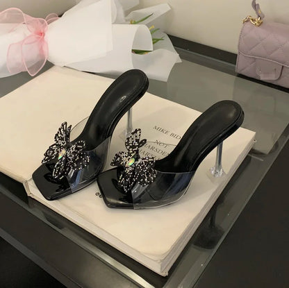 Pantoufles d'été à talons étranges pour femmes, strass papillon, bout carré, chaussures de soirée, sandales transparentes
