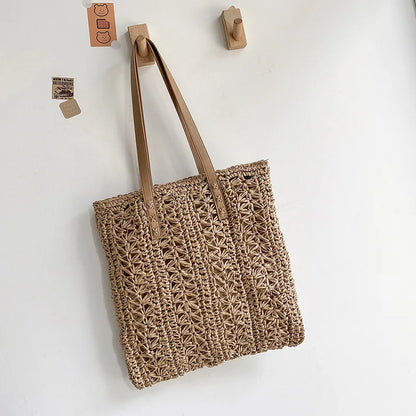 Borsa da spiaggia quadrata in paglia cava Borsa a tracolla intrecciata fatta a mano Borsa da viaggio per lo shopping in rafia in rattan Borsa casual per le vacanze estive bohémien
