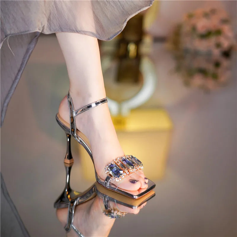 Sandales d'été coréennes à talons hauts pour femmes, nouvelles sandales d'extérieur à bout ouvert, à talon aiguille, de style féérique, à bout carré et à bride unique
