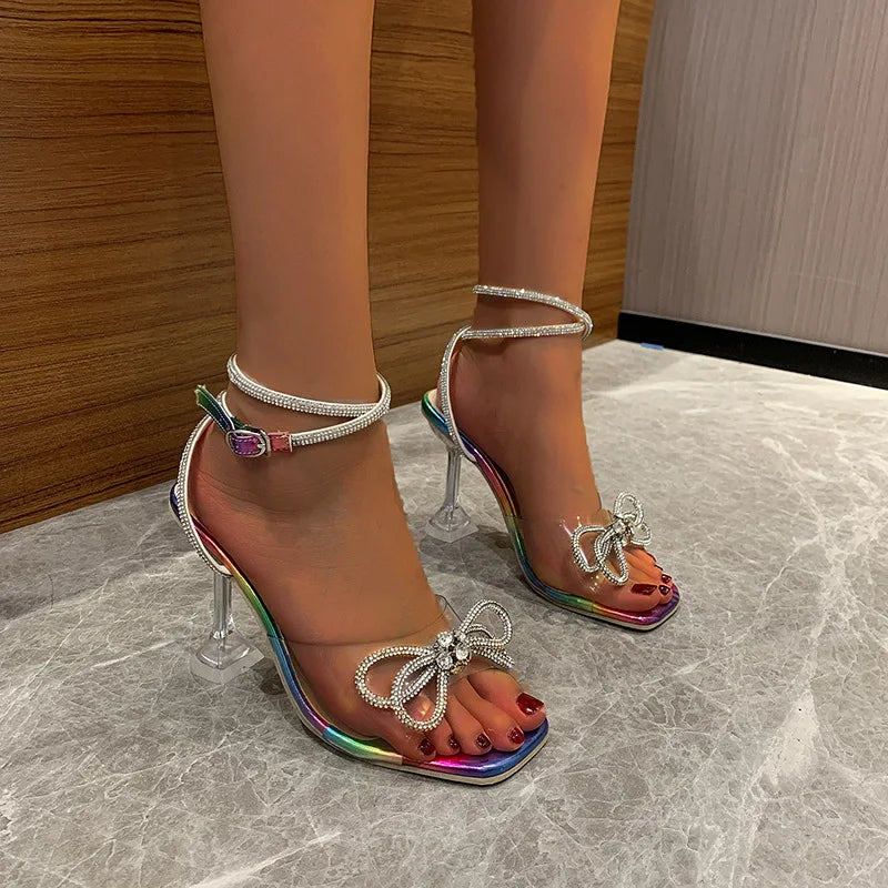 Sandales sexy pour femmes, grande taille, talons hauts, nœud en strass, lacets, pantoufles montantes, bout carré, talons aiguilles, mode