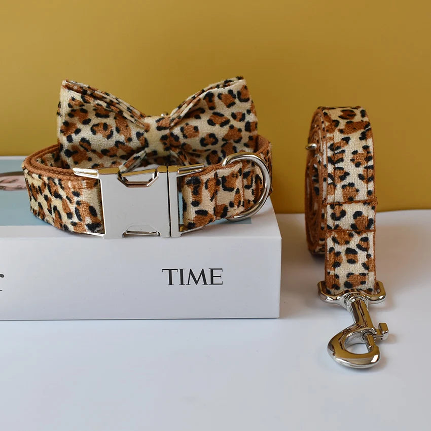 Collare per cani con stampa leopardata e fiocco per cani di taglia piccola, media e grande, collari personalizzati con targhetta incisa, accessori per animali domestici, collana per animali 01