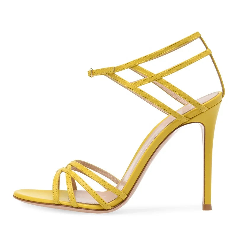 Schicke schwarze High Heels für Damen mit Riemchen-Sandalen in Gelb