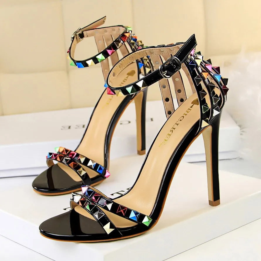 2022 Bunte Nieten Sandalen für Damen Sexy 11CM Absätze Bling Reflektierende Chaussure Talon Modische Sommerschuhe