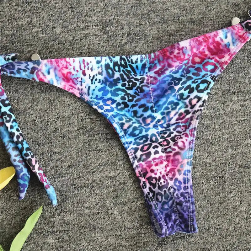 Bikini Leopardato con Strass 2026, Costume da Bagno Donna Scavato, Perizoma Femminile, Set Bikini con Diamanti, Halter
