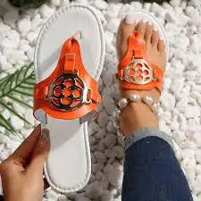Sandales plates d'été pour femmes, élégantes et transfrontalières, à bout ouvert, dernières tendances, avec boucle en métal à la mode